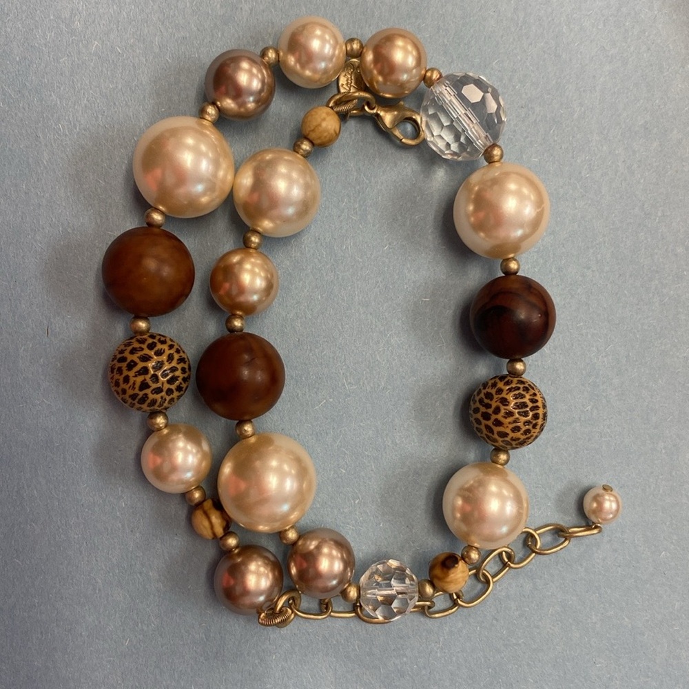 Carol Lee Elegant Pearl and Wood Beaded Necklace